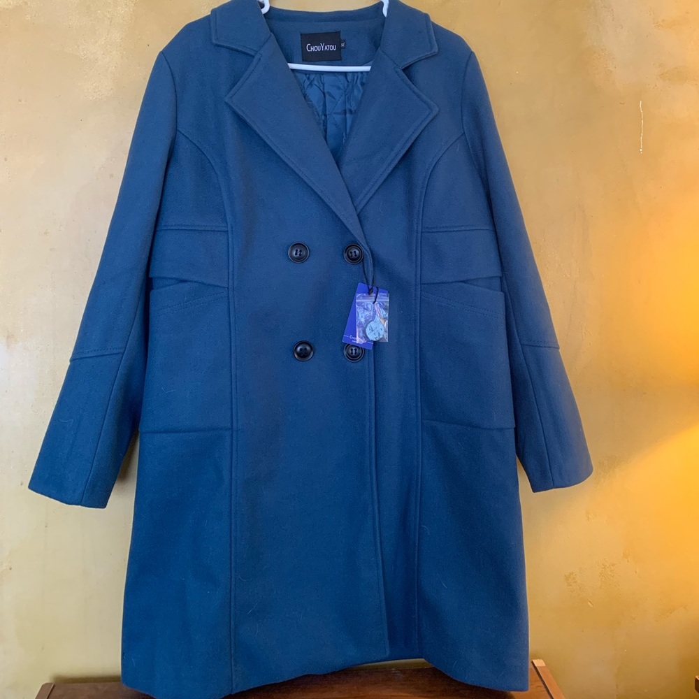XL Chou Y Atou double breasted Coat.